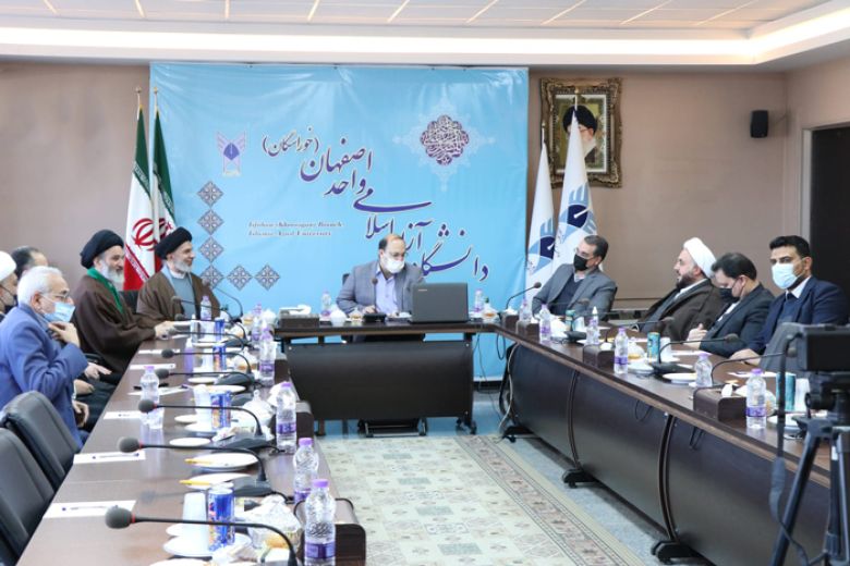 وفد العتبة الحسينية المقدسة يعقد اجتماعا مع رئيس جامعة آزاد الإسلامية ومعاونه العلمي.