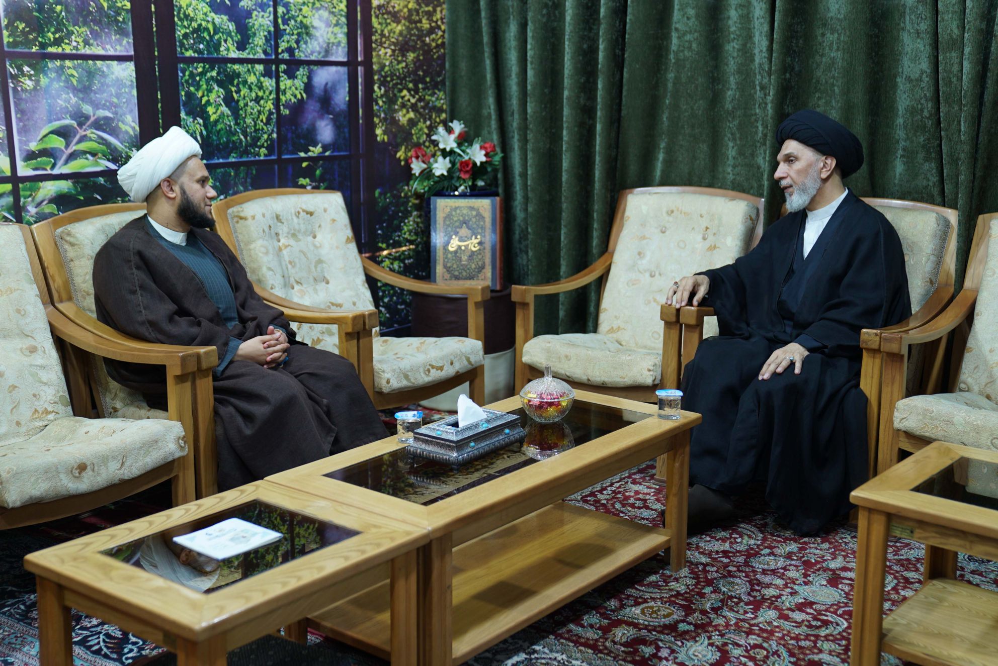 رئيس مؤسسة علوم نهج البلاغة يستقبل الخطيب والباحث الإسلامي الشيخ حسين آل حمدي.. وإشادة بمنجزاتها الفكرية والعلمية